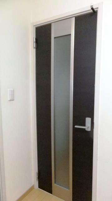 Other introspection. Dining side of the door