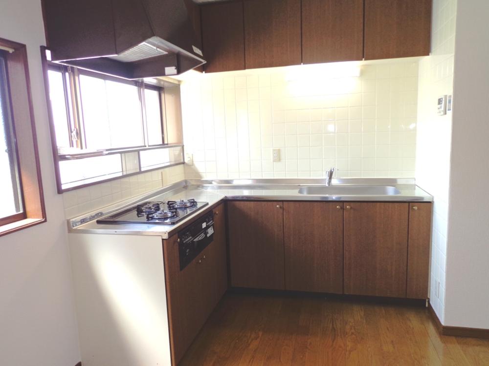 Kitchen. Indoor (April 2013) Shooting