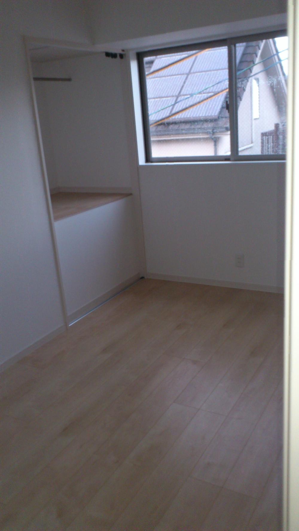 Receipt. Indoor (11 May 2012) shooting