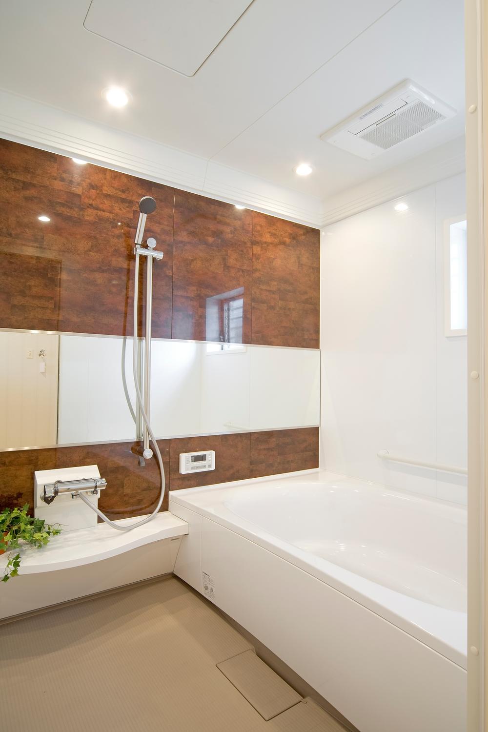 Same specifications photo (bathroom)