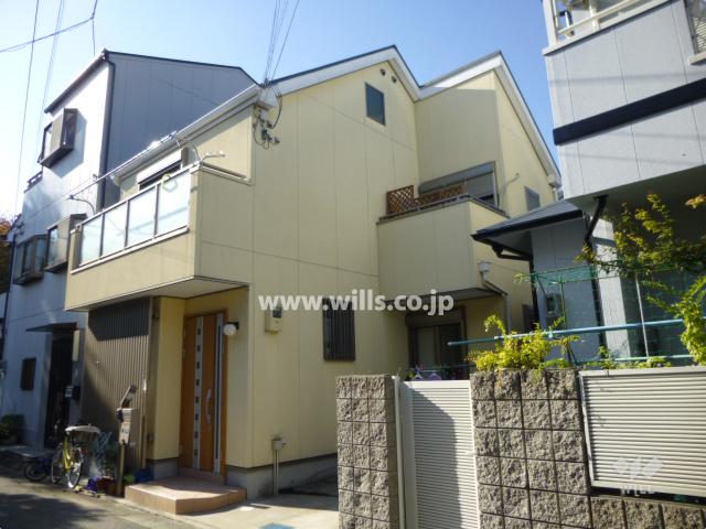 Local appearance photo. Property appearance (from the east)