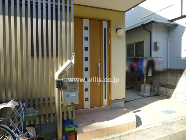 Entrance. Entrance of the property