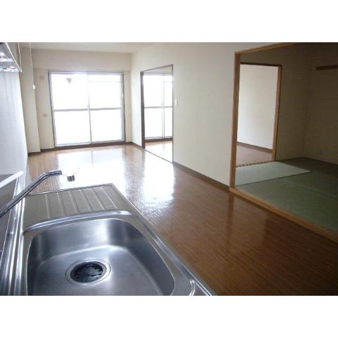 Living and room