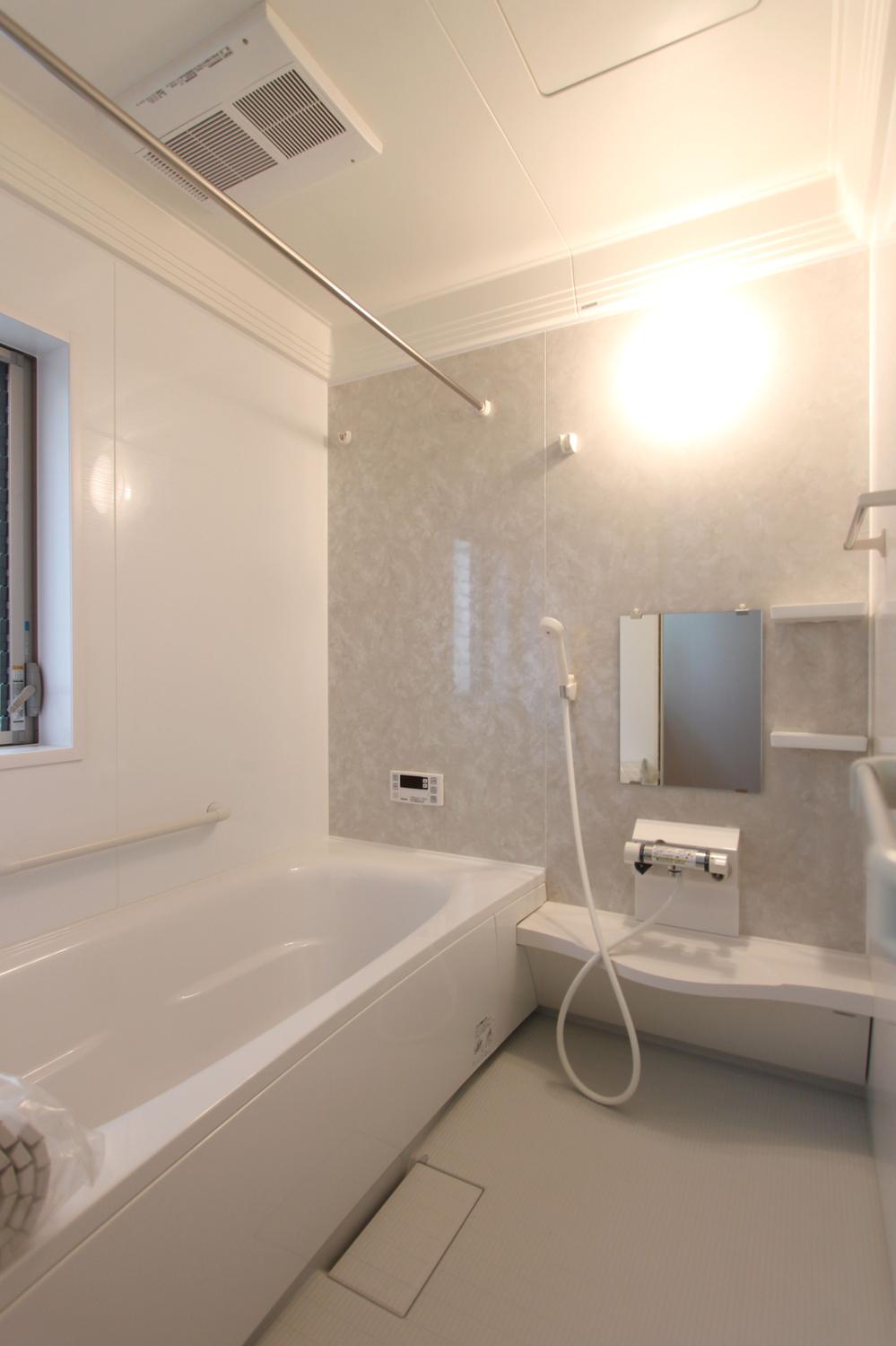 Same specifications photo (bathroom). ◆ Bathroom same specifications