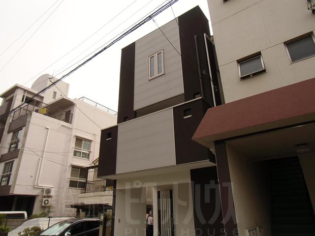 Local appearance photo