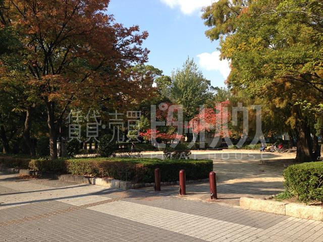 park. 663m to Tachibana Park