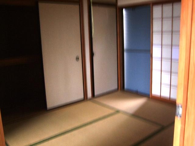 Non-living room. First floor Japanese-style room