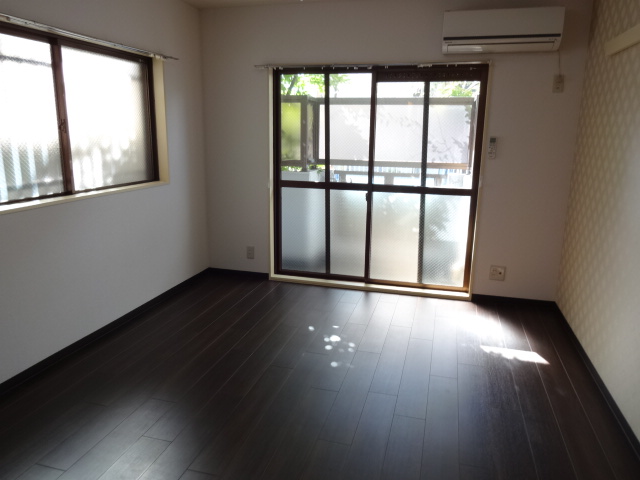 Living and room