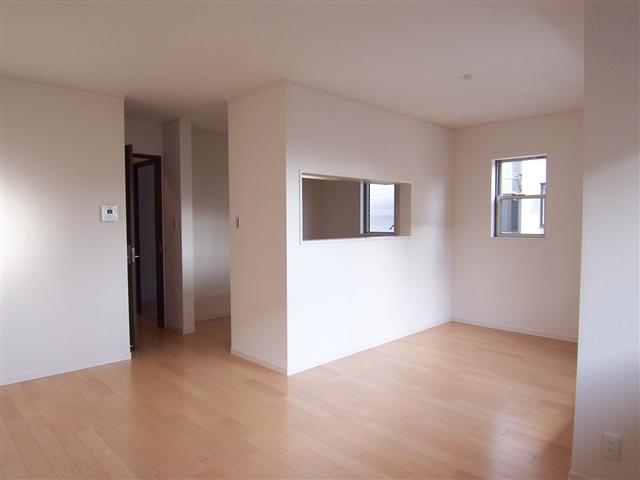 Same specifications photos (living). Same specifications