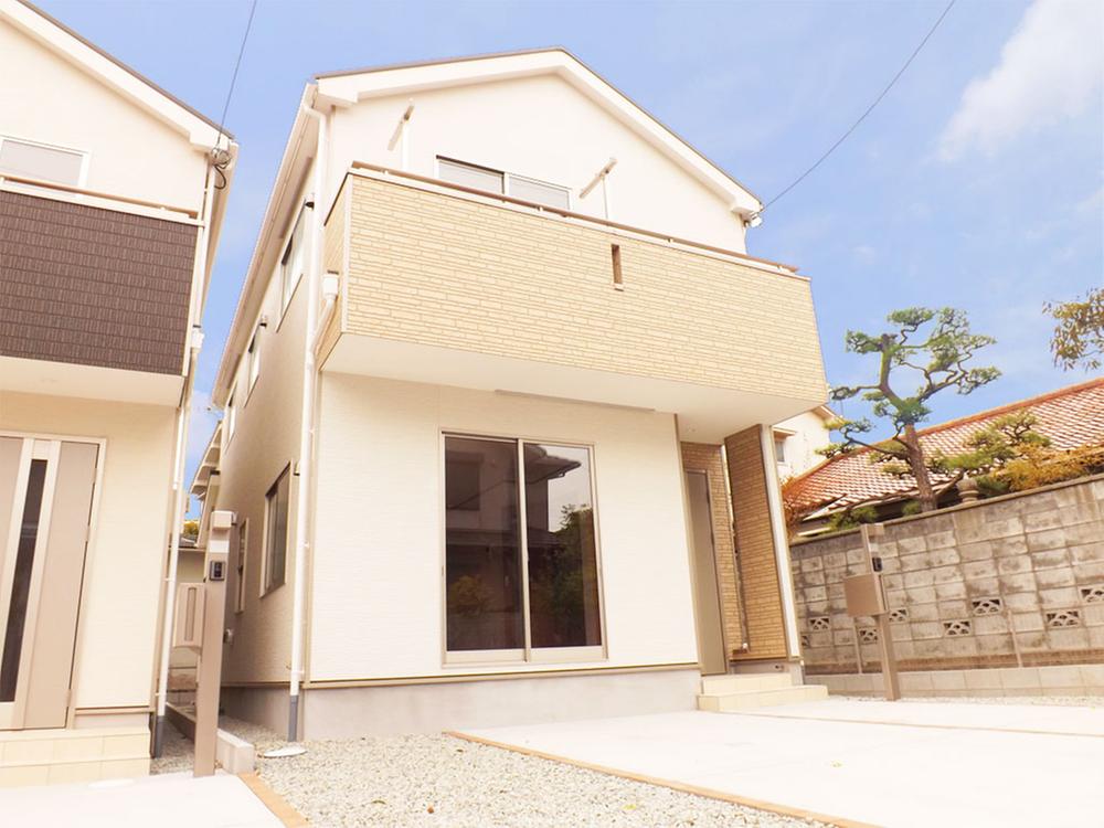 Same specifications photos (appearance). Same specifications photos (appearance) ◇ limited 2 House!  ◇ 2 No. land! ◇ Hankyu Kobe Line "Sonoda" a 9-minute walk! ◇ good per yang "southwestward" ◇ large vehicles can also be parking spaces! 