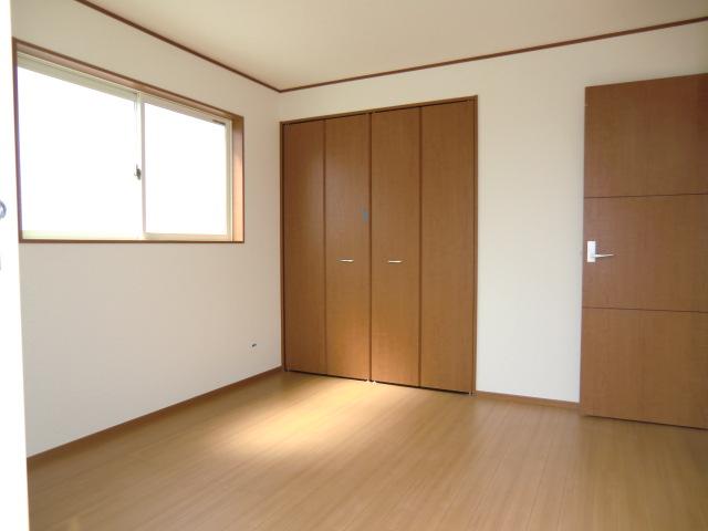 Same specifications photos (Other introspection). Same specifications photos (Western-style)