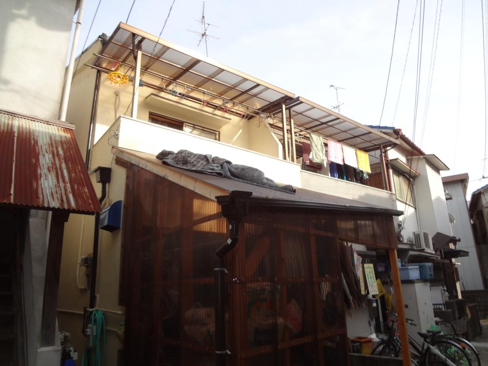 Local appearance photo