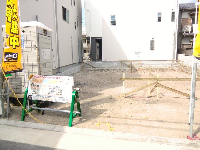 Local appearance photo. Good south-facing is a per-site photo yang.