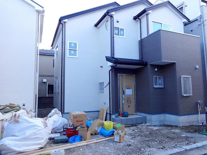 Local appearance photo. There is the completed property in the city