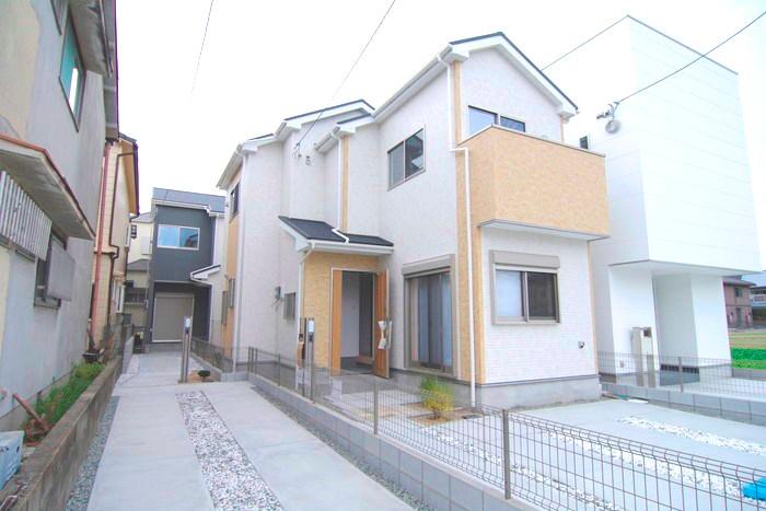 Local appearance photo. Parking parallel two possible! You can preview the same day per complete listing! 