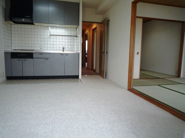 Living and room. DK and Japanese-style room