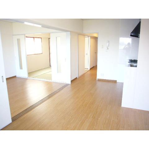 Living and room
