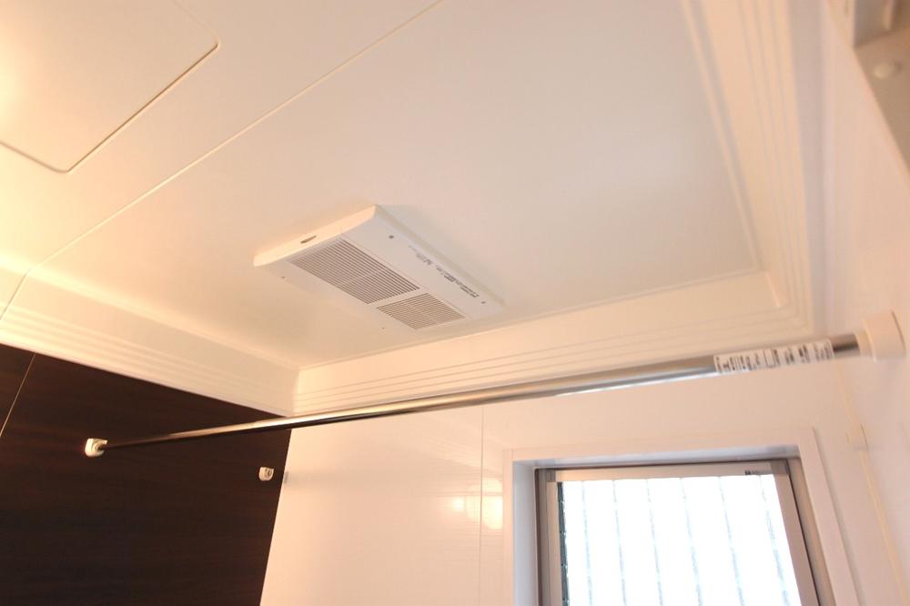 Bathroom.  ◆ Bathroom Dryer