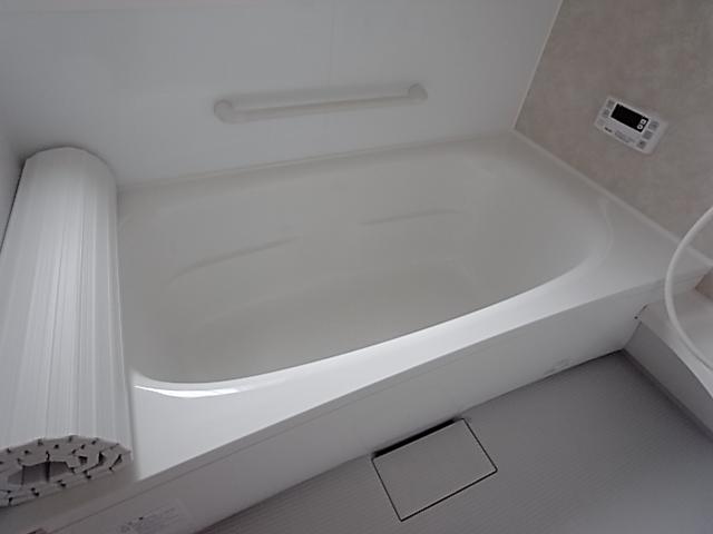Same specifications photo (bathroom)