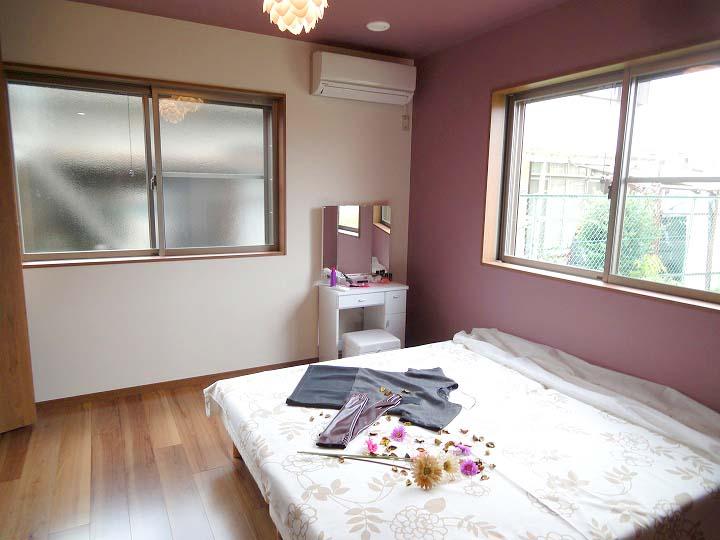 Non-living room. First floor storeroom about 7 Pledge! And the north west side is open status quo, Compared to the normal three-storey, It becomes much brighter! 