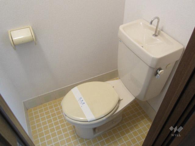 Toilet
