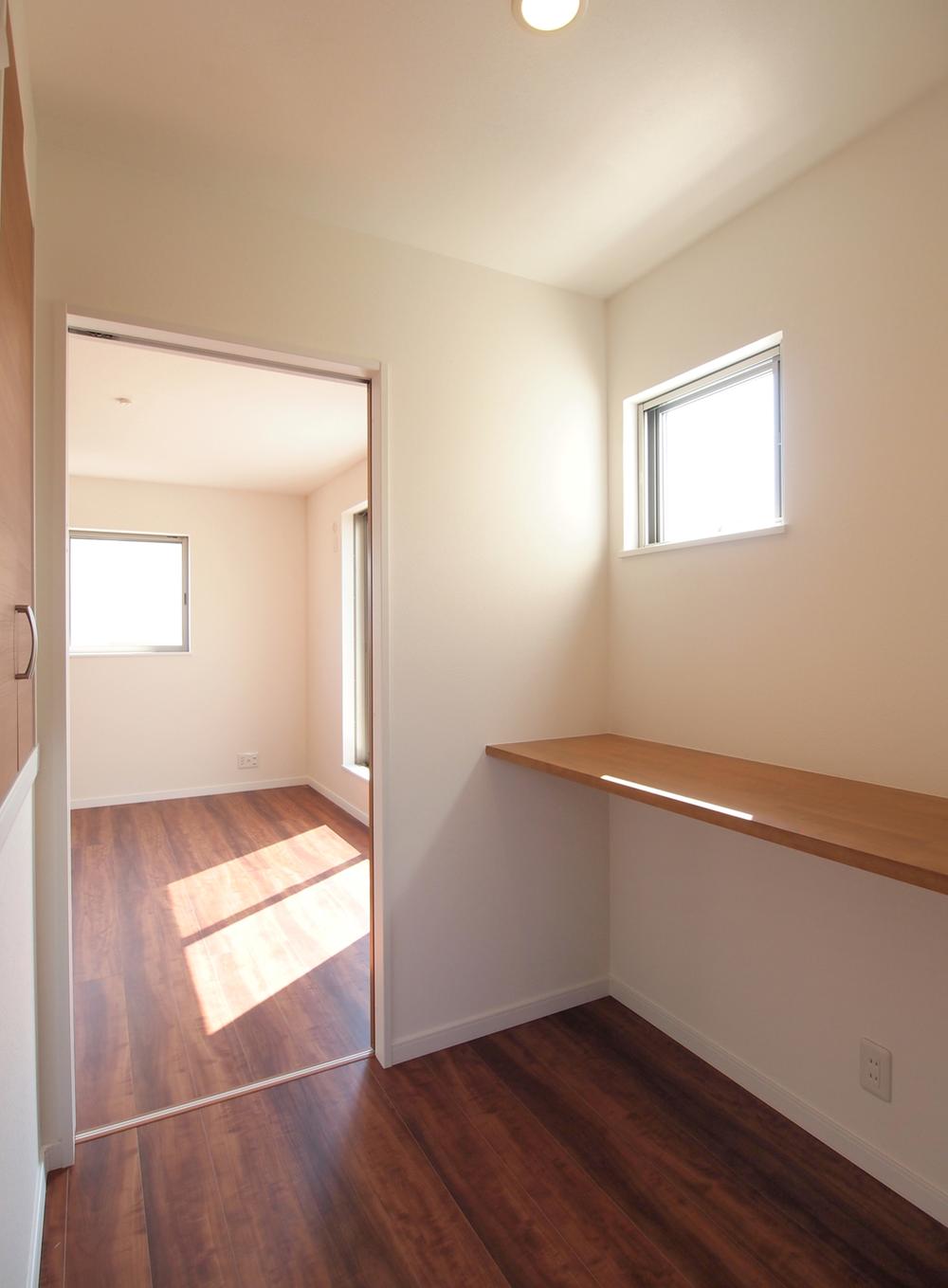 Other introspection. On the third floor corridor, Installing the counter.