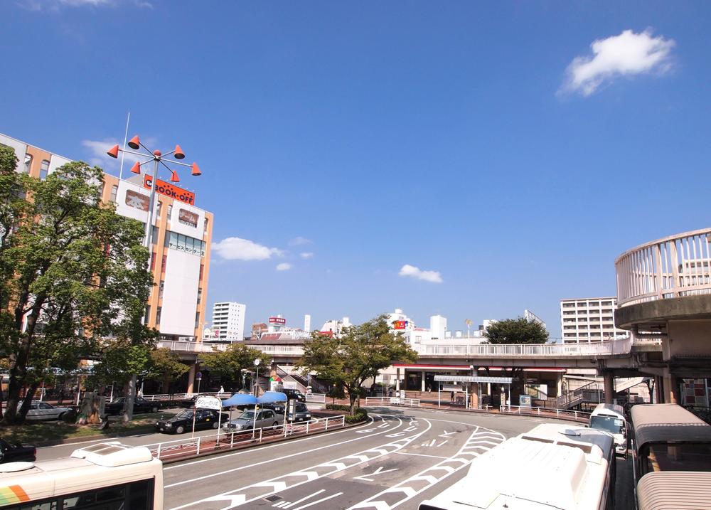 station. Until the Hankyu Kobe Line "Tsukaguchi" station 720m convenient commute express stop station. You can commute smoothly also to be Sannomiya direction to the Osaka area.