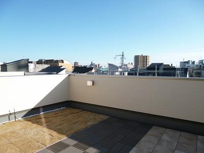 Same specifications photos (living). Other subdivision Rooftop living same specifications