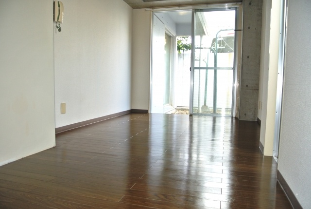 Living and room. This sense of openness, Guests can relax.