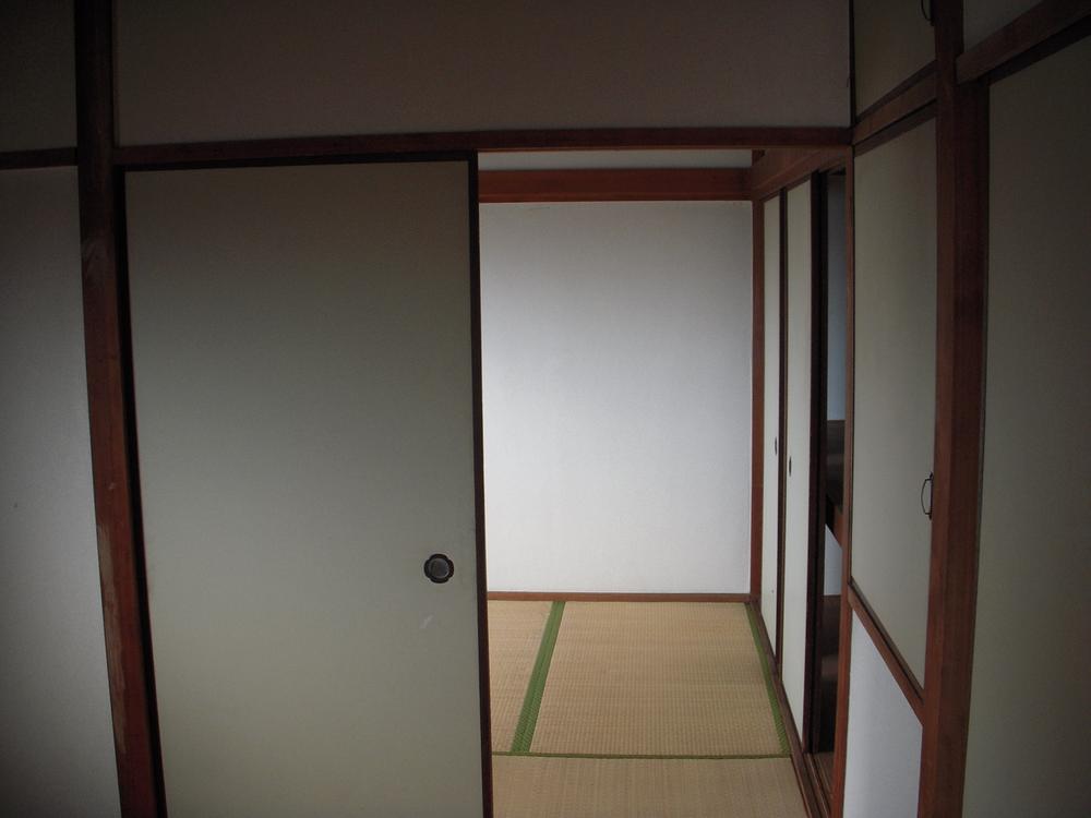 Non-living room. Indoor (11 May 2013) Shooting