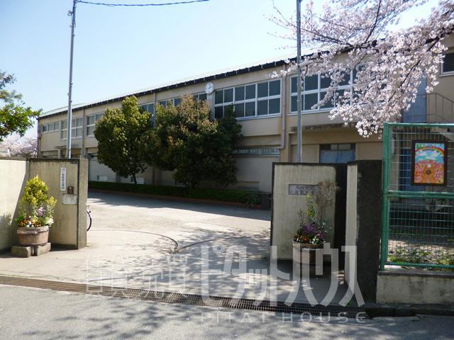 Junior high school. 968m until the Amagasaki Municipal Minami Oda Junior High School