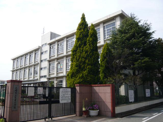 Primary school. Mizudo about up to elementary school 1100m