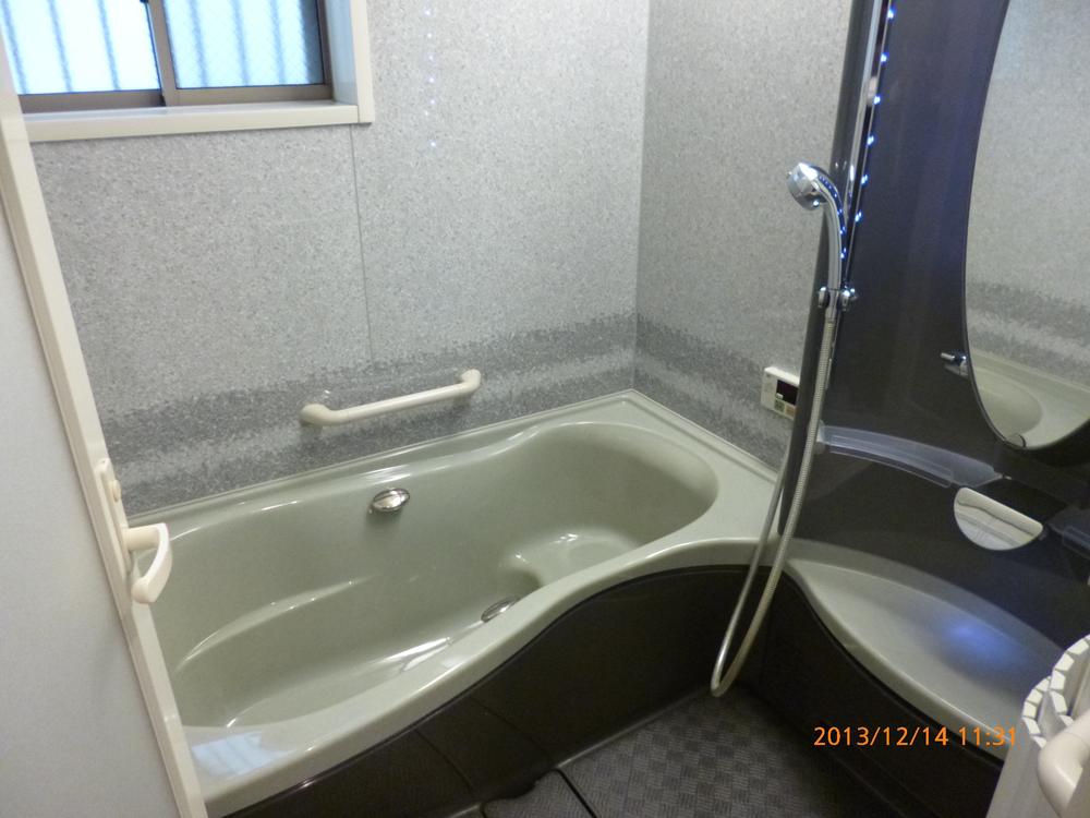 Bathroom. Add cooking function with bus