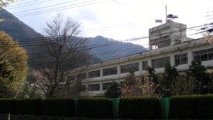 Junior high school. Wadayama 4513m until junior high school (junior high school)