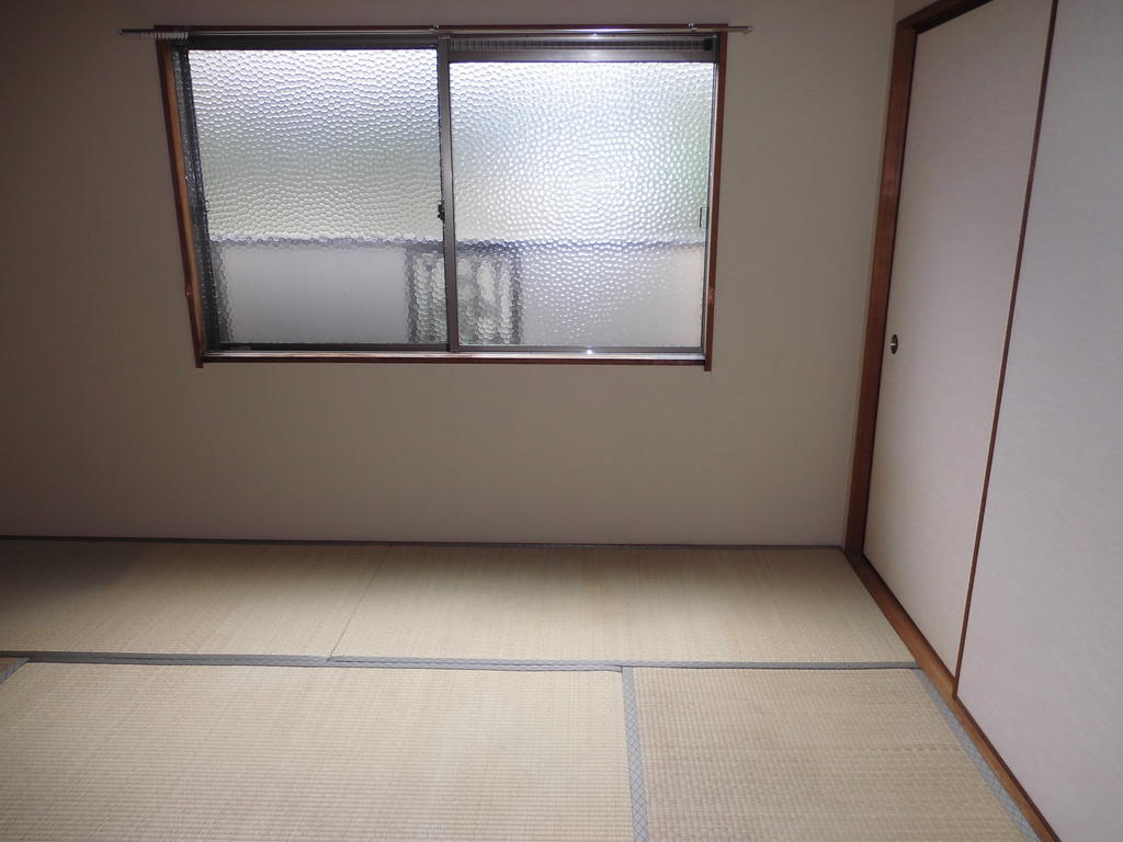 Other room space. Japanese-style room 2