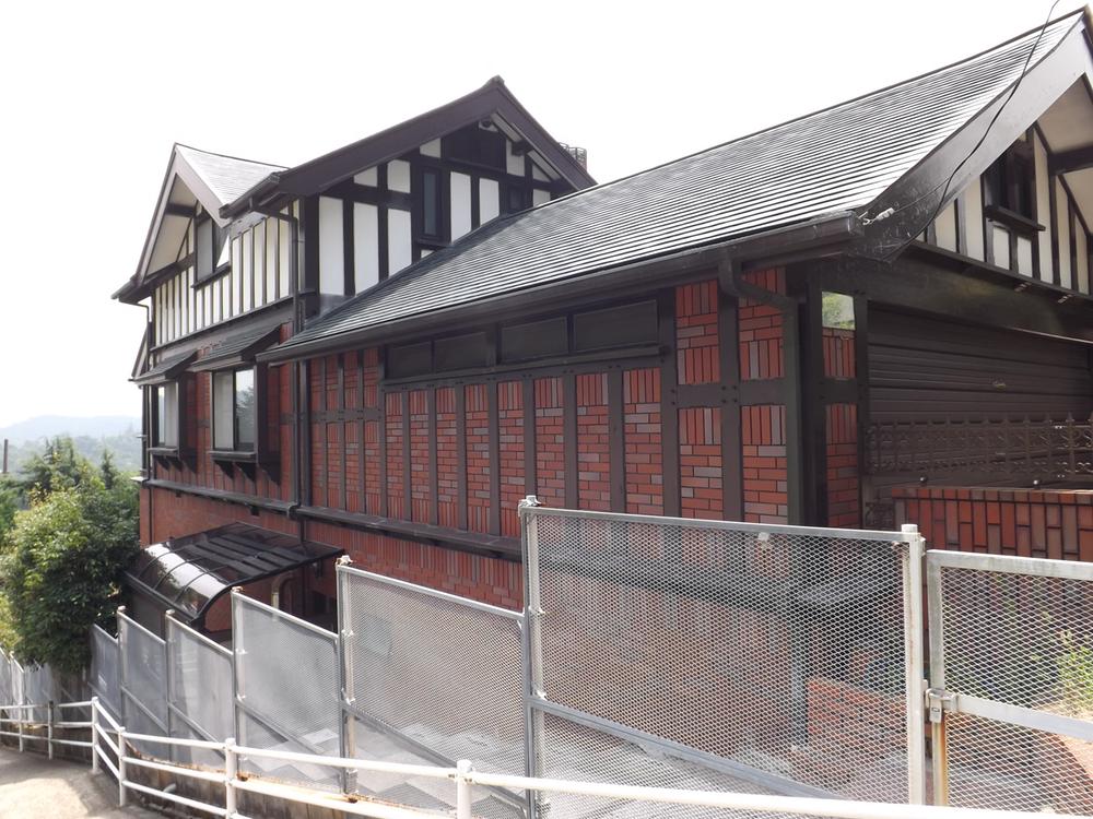 Local appearance photo