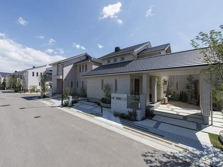 While to cherish the sense of unity as a town, Individuality of each residence also shines "PanaHome Smart City tide Ashiya streets of "(including pre-sale)