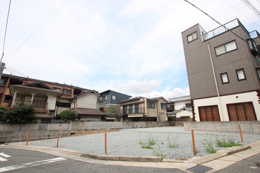 Local land photo. Local (10 May 2013) Shooting