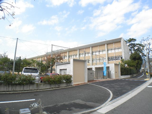 Primary school. 925m to Ashiya Municipal Seido elementary school (elementary school)
