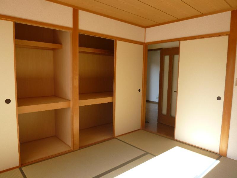 Living and room. Japanese-style storage