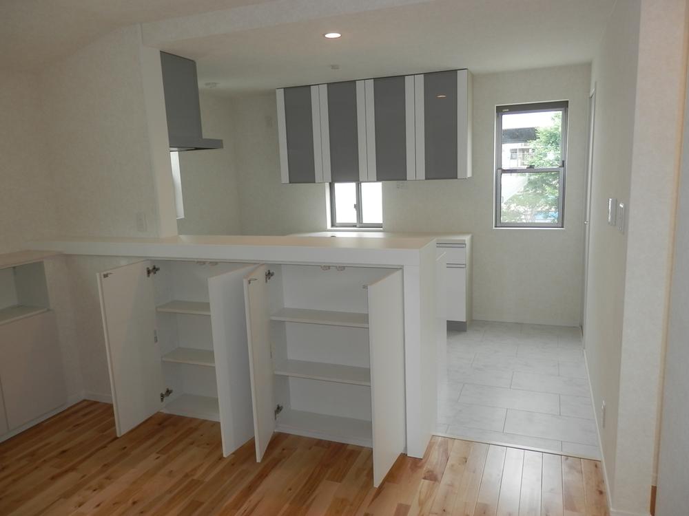 Kitchen. (April 2013) Shooting