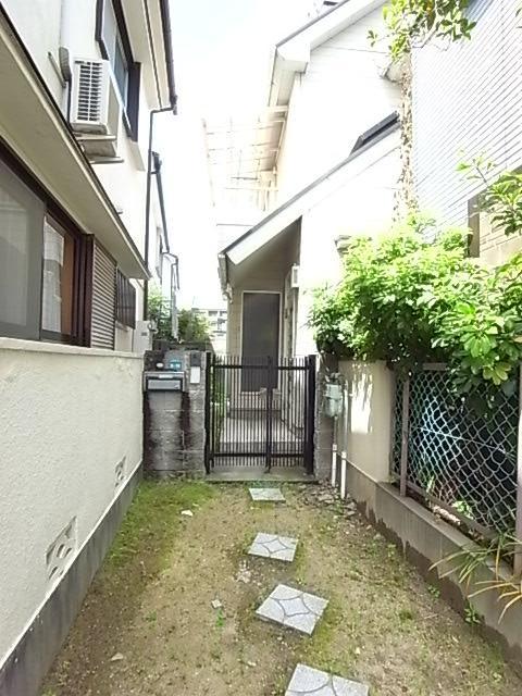 Local appearance photo