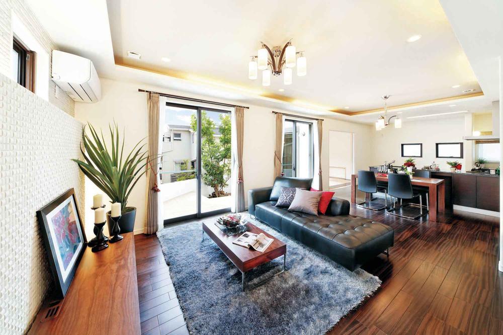 Model house photo. Ashiya already condominium model house photo. Floor material, Ecocarat, Elegant LDK stuck to the details, such as Oriage ceiling. A lot of ideas to incorporate the lights. 