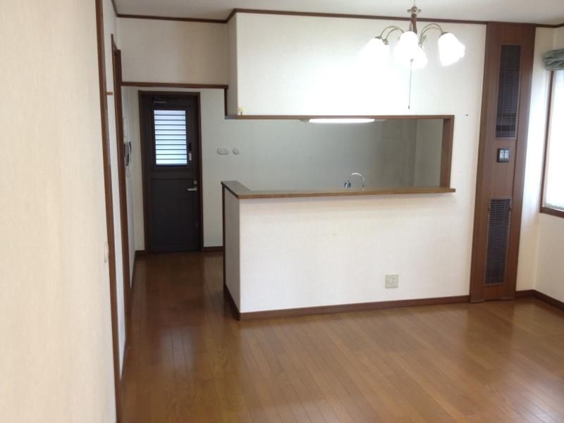 Same specifications photos (living)