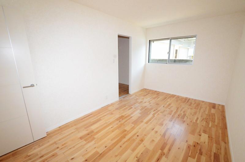 Non-living room. Indoor (June 2013) Shooting