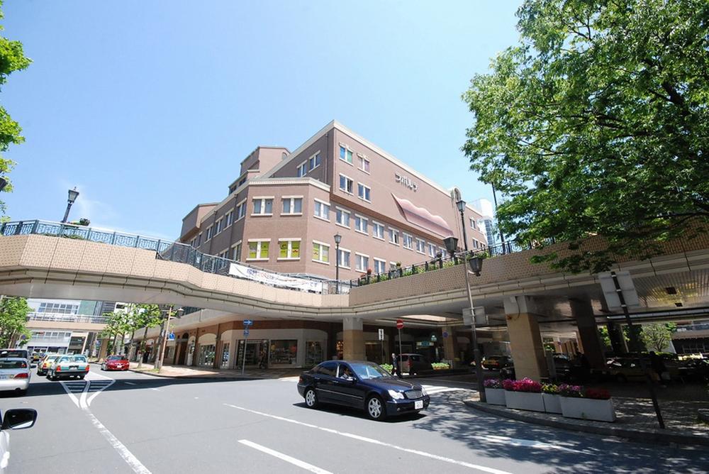 Shopping centre. Laporte Ashiya