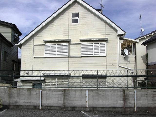 Local appearance photo. Local (July 2012) shooting