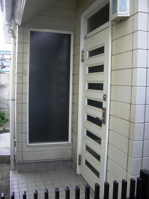 Local appearance photo. Local (July 2012) shooting