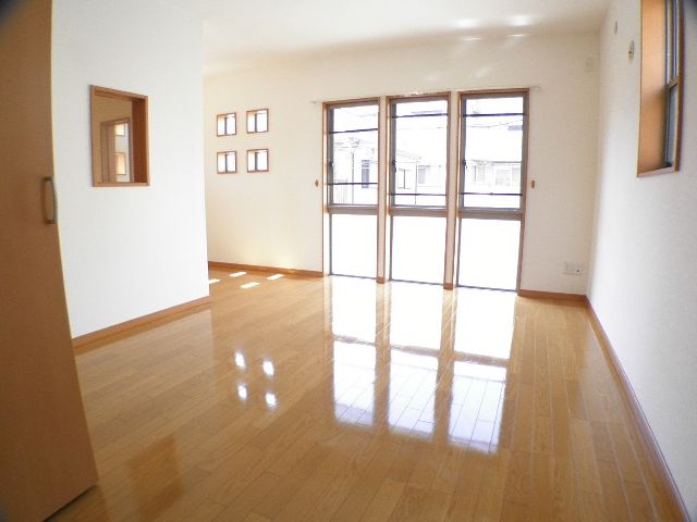 Other room space. Bright and spacious Western-style is perfect for the main bedroom