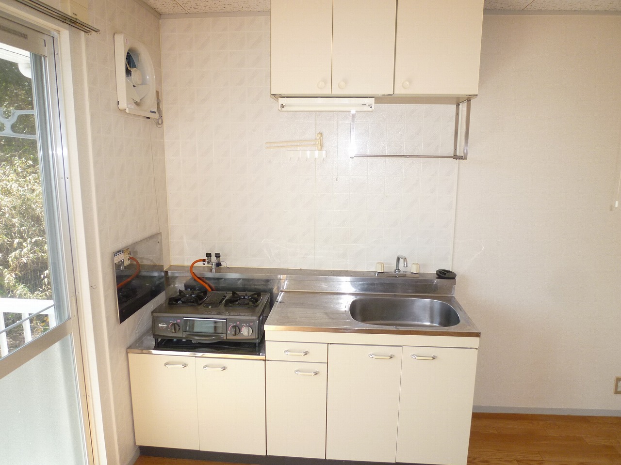 Kitchen. Room 201 Kitchen